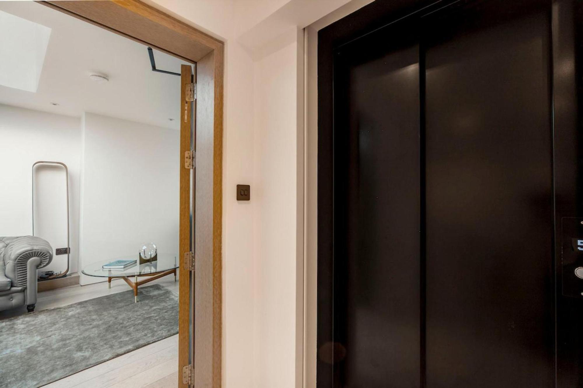 Apartament Maddox Street Londra