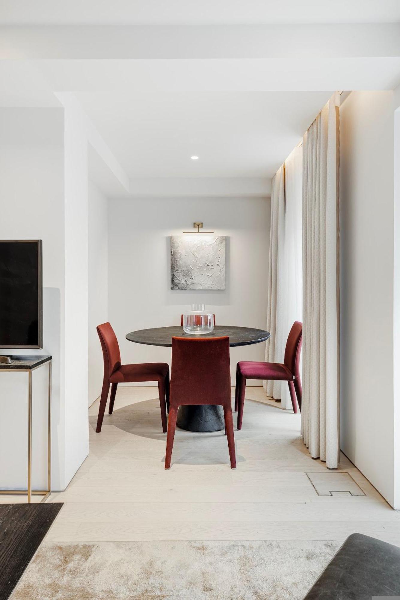 Maddox Street Apartament